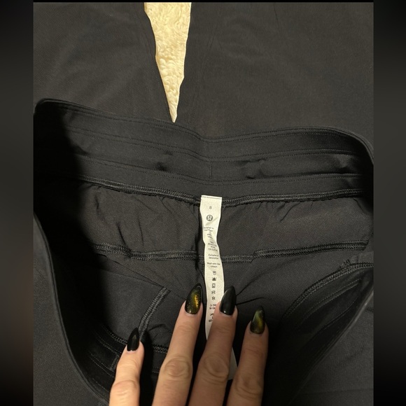 Lululemon License To Train HR Pant Size 8/Black - Picture 8 of 10
